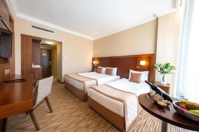 Salamis Bay Conti Resort Hotel & Casino Фамагуста Номер фото A room at the hotel