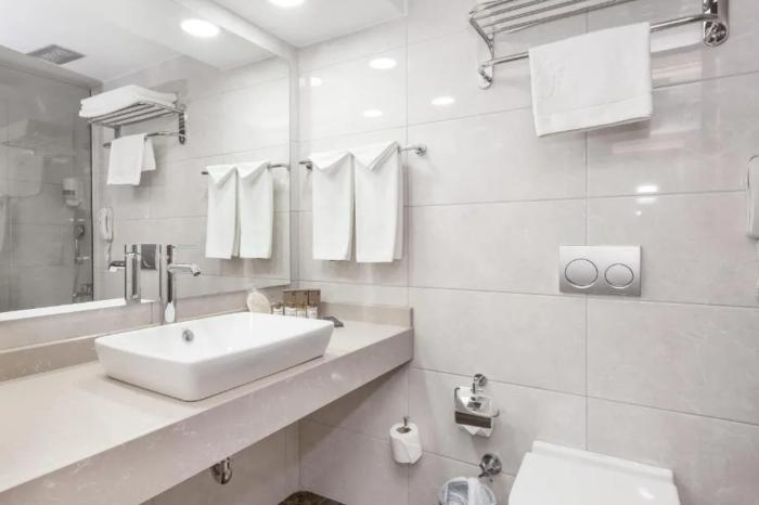 Salamis Bay Conti Resort Hotel & Casino Фамагуста Номер фото Bathroom