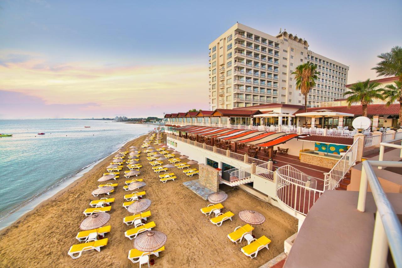 Salamis Bay Conti Resort Hotel & Casino Фамагуста Экстерьер фото The hotel's beach